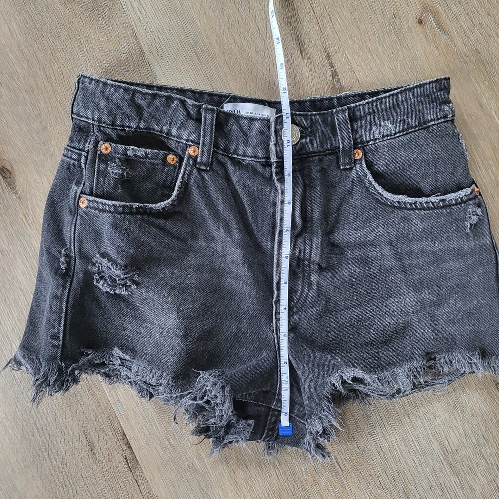 Zara Distressed Denim Shorts Dark Wash - Picture 7 of 11